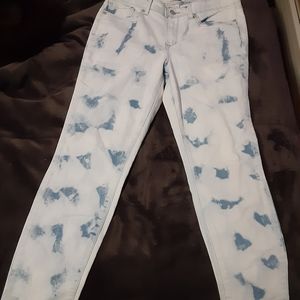 Acid washed jeans